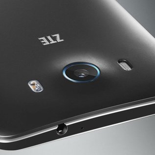 Imagem de ZTE divulga imagens do Grand S3, o primeiro smartphone com leitor de retina