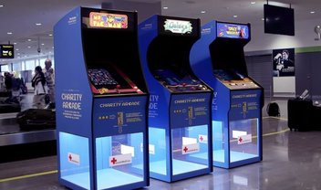 Que tal doar suas moedas e de quebra jogar Space Invaders em um arcade?