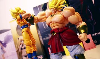 Goku e Broly lutam em stop motion épico e sobra até para o dono dos bonecos