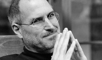 Alguém pagou R$ 39 mil por um anuário com foto de Steve Jobs