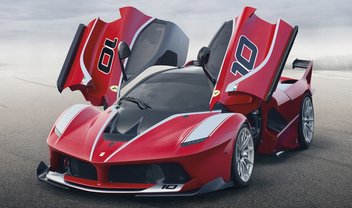 Venha babar na Ferrari FXX K e no vídeo mostrando parte de sua construção