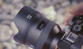 Novas lentes Zeiss full frame da Sony contam com tela OLED