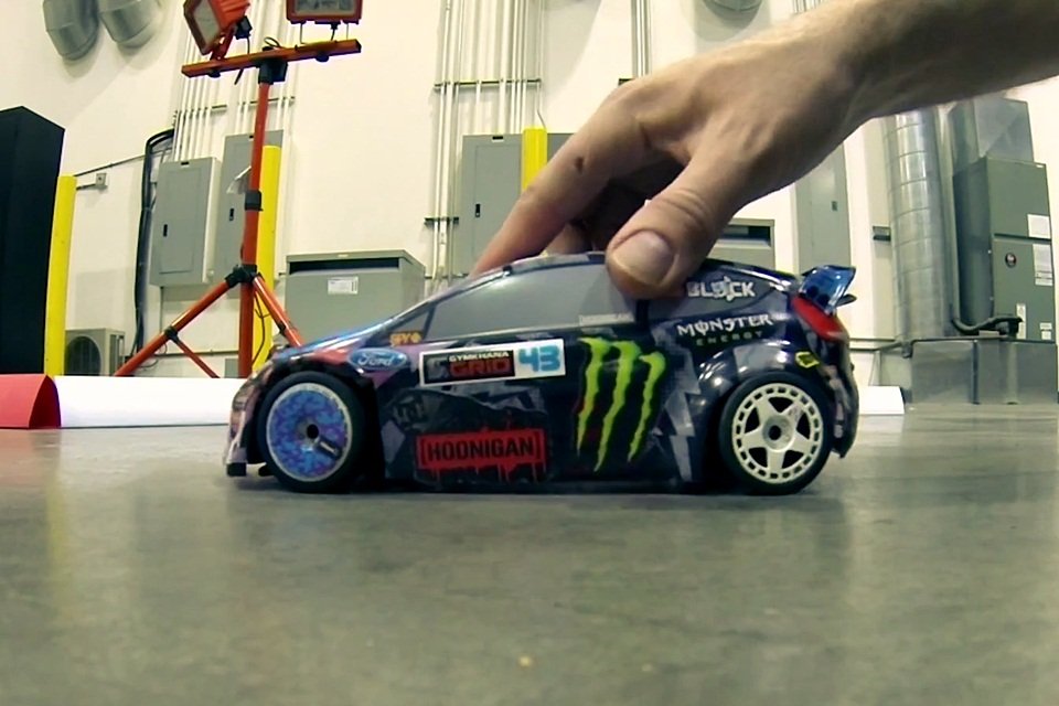 O MELHOR CARRO DRIFT RC BARATO PARA INICIANTES