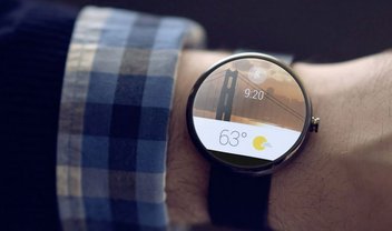 Android Wear ganha apps do Uber e Foursquare