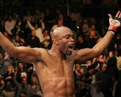 Em pleno 2015, Anderson Silva está jogando um... Medal of Honor: Warfighter