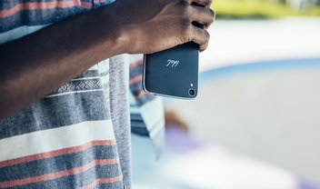 Novo celular da Alcatel que pode ser usado de ponta-cabeça chega ao Brasil