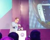 Colocamos o novo Moto G dentro do aquário; confira em vídeo as impressões