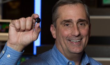 Intel usa atletas de BMX para demonstrar poder de novo chip vestível