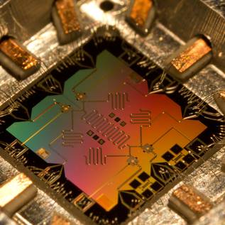 Imagem de Intel deve investir cerca de US$ 50 milhões em computação quântica