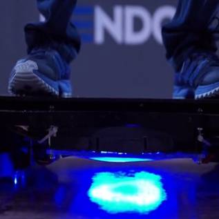 Imagem de NASA pode usar tecnologia de hoverboards para mover satélites no futuro