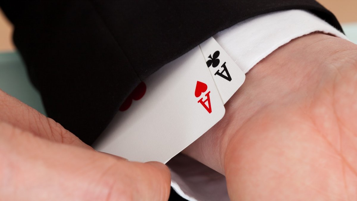 Poker: de jogos de cartas ao online