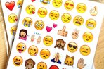 Imagem de Você sabe qual é a diferença entre emoticons e emojis?