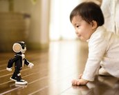 Ah, Japão! Sharp anuncia RoBoHon: celular que anda, fala e reconhece você