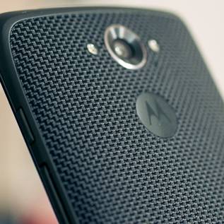 Imagem de Baixe o papel de parede QHD do Moto Maxx 2 e veja mais detalhes do celular