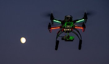 Pânico: cidade no Brasil confunde drone com disco voador