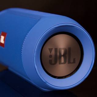 Imagem de Análise: caixa de som JBL Charge 2+