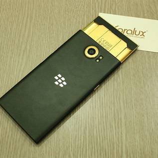 Imagem de BlackBerry Priv banhado a ouro 24K custa 5 mil reais