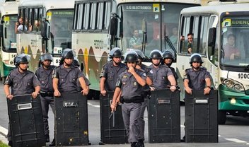 Funcionários da LG vão trabalhar com escolta policial