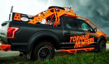 Picape 'Flash' Ford F-150 ajuda Caçadores de Tornados dos EUA [vídeo]