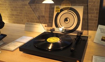 CES 2016: Sony mostra toca-discos que converte som de vinil em áudio Hi-Res