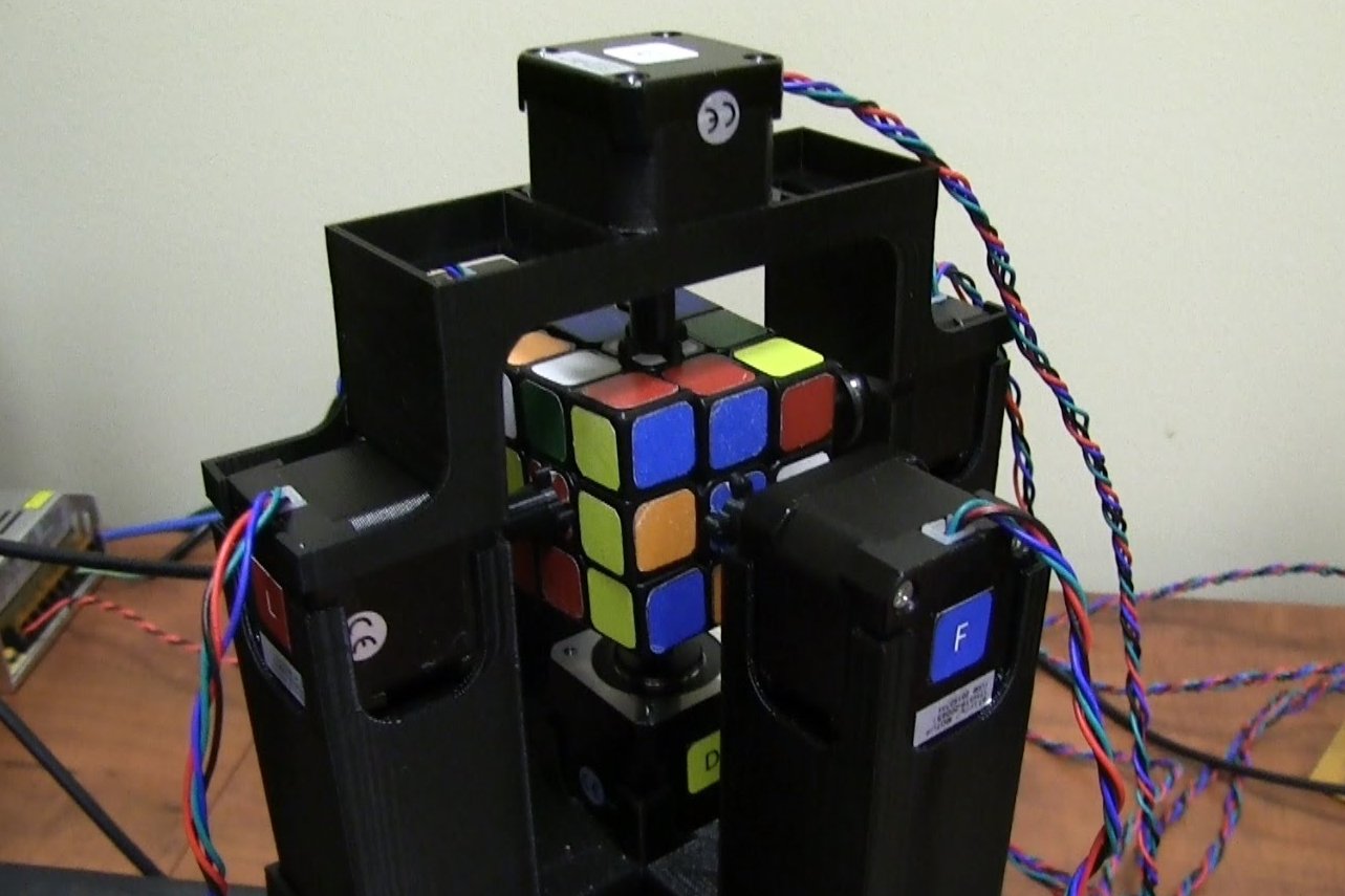 QUERO VER QUEM RESOLVE ESSE CUBO MÁGICO 