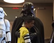 'A New Hope': Darth Vader entrega braço biônico a estudante dos EUA [vídeo]