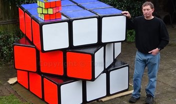 Este cubo mágico gigante pode ser o brinquedo mais frustrante do mundo