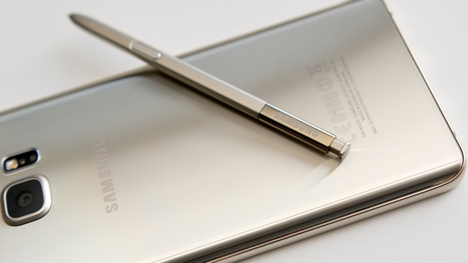 Galaxy Note 6 teria 6 GB de RAM e display de 5,8'' 'superfino
