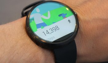 Modelos do Moto 360 começam a receber nova versão do Android Wear no Brasil