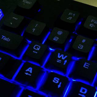 Imagem de Tt eSPORTS anuncia o COMMANDER COMBO (Multi-light) para jogadores de PC