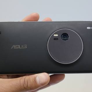Imagem de Zenfone Zoom deu as caras na loja brasileira da ASUS; veja especificações