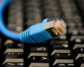 Cobrança por franquia de dados em internet fixa é ilegal, afirma PROTESTE