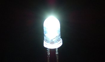 LEDs do futuro podem ser 60% mais brilhantes graças aos vagalumes