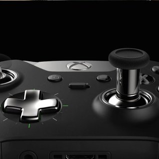 Imagem de Chefão do Xbox publica foto do milionésimo controle Elite do Xbox One