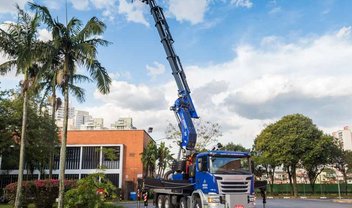 Scania mostra caminhão-guindaste 'mais poderoso' da América Latina