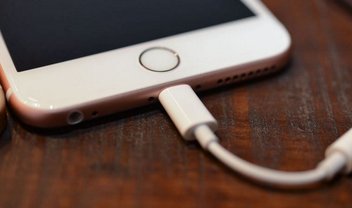 Adaptador do iPhone 7 para usar fones na porta Lightning aparece em vídeo