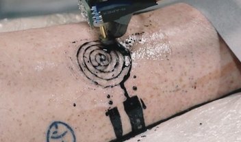 Tattoo hi-tech: confira a primeira tatuagem feita por um robô industrial