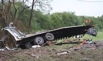 Caminhão carregado com peças de airbag explode nos EUA