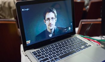 Snowden vai conversar ao vivo com o diretor de seu filme em cinemas dos EUA