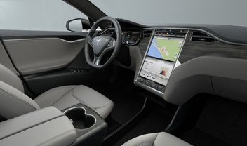 O olho que (quase) tudo vê: Tesla melhora sistema Autopilot com versão 8.0