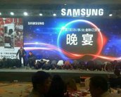 Executivos da Samsung pedem desculpas de joelhos na China por Galaxy Note 7