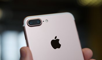 Mulher sofre queimaduras após dormir em cima de iPhone 7