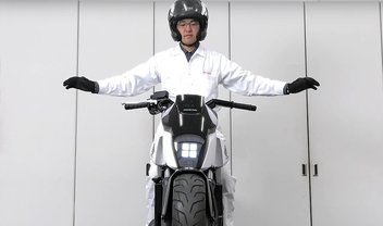 Mais uma: Honda também tem uma moto que se equilibra (e anda!) sozinha