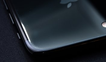 Dói na carteira: usuários do iPhone 7 Jet Black mostram aparelhos riscados