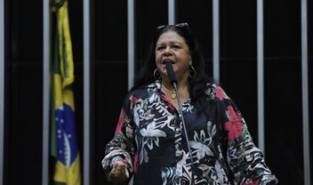 Deputados aprovam lei que tipifica como crime compartilhar fotos íntimas