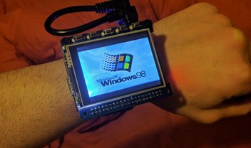 Smartwatch caseiro roda em Raspberry Pi com sistema operacional Windows 98