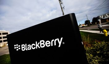 BlackBerry ainda não lucra, mas estabiliza e ensaia retorno com estilo