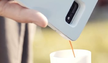 Sério, criaram um case de celular que serve café expresso