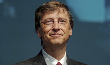 Bill Gates dá lição de vida para formandos da área de tecnologia