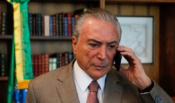 Michel Temer recebe smartphone Android criptografado da ABIN